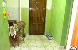 Apartament de vanzare cu 3 camere, decomandat