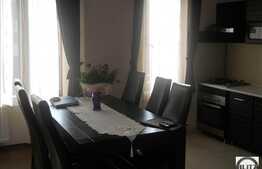 Apartament cu 3 camere de vanzare in zona Campului!Superfinisat in bloc tip vila