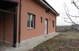 Reducere de pret! Casa individuala in Chineni, 140 mp utili, teren 500 mp, garaj, CF, utilitati!