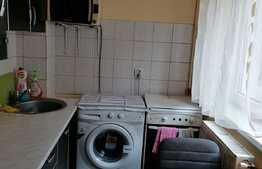 Garsoniera decomandata, loc de parcare, zona strazii Ioan Rus