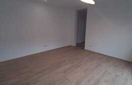 Finisaje noi, etaj intermediar, zona Teilor