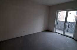 3 camere decomandate, 2 bai, 2 balcoane, camara, zona Teilor