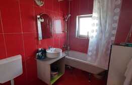 Apartament decomandat de 59 mp utili, parcare, zona Florilor