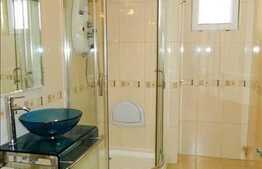 Vanzare 4 camere, 140 mp + 70 mp TERASA, imobil nou