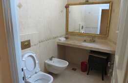 Arhitectura deosebita in centrul orasului. 