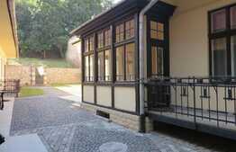 Arhitectura deosebita in centrul orasului. 