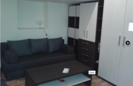 Garsoniera cocheta, 17 mp, etaj intermediar, zona Parcul Central