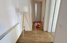 3 camere, 74 mp, la cheie,ultra lux,1 parcare, zona strazii Sesul de Sus!