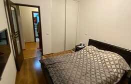 3 camere, 60 mp, 2 parcari, zona strazii Sub Cetate