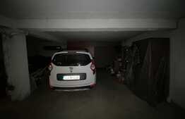 3 camere, 60 mp, 2 parcari, zona strazii Sub Cetate