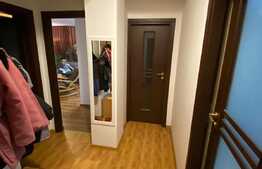 3 camere, 60 mp, 2 parcari, zona strazii Sub Cetate