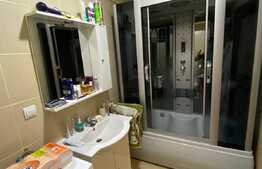 3 camere, 60 mp, 2 parcari, zona strazii Sub Cetate