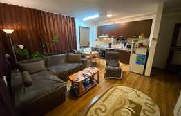 3 camere, 60 mp, 2 parcari, zona strazii Sub Cetate