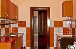 Apartament pentru locuit sau sediu de firma!