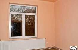 Apartament pentru locuit sau sediu de firma!