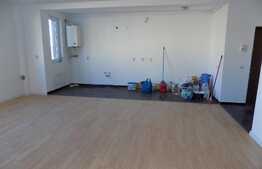 Apartament spatios, 3 camere, 81 mp, parcare!