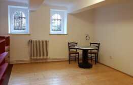 Birou in vila interbelica, 105 mp, parcare inclusa