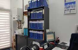 Spatiu comercial, 220 mp,  Vitrina imensa, zona cu vad, activitate comerciala neintrerupta in ultimii 10 ani