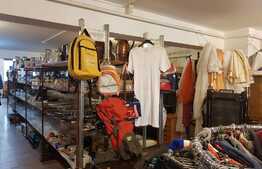 Spatiu comercial, 196 mp, parter + mezanin, vitrina, complex de spatii comerciale