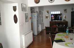 Casa cu 2 apartamente in zona ultracentrala