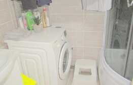 Apartament 3 camere, 65 mp, decomandat , GARAJ ,  zona strazii Bucuresti!