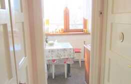 Apartament 3 camere, 65 mp, decomandat , GARAJ ,  zona strazii Bucuresti!