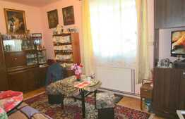 Apartament 3 camere, 65 mp, decomandat , GARAJ ,  zona strazii Bucuresti!