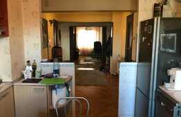 Apartament spatios, 90mp, situat in centrul orasului
