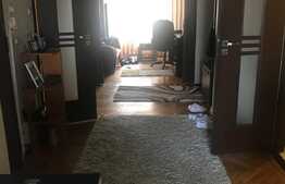 Apartament spatios, 90mp, situat in centrul orasului