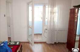 Garsoniera de vanzare, 25 mp utili, zona P-ta Zorilor, cu boxa la subsol