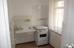 Garsoniera de vanzare, 25 mp utili, zona P-ta Zorilor, cu boxa la subsol