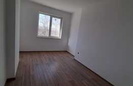 Finisaje noi, parcare subterana, etaj intermediar, zona Vivo