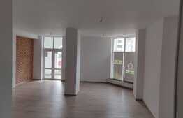 Spatiu in zona centrala, compartimentat, finisat nou