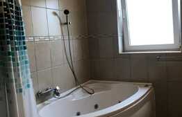 Apartament 3 camere, 88 mp, terasa, garaj, zona strazii Fagului