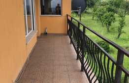 Apartament 3 camere, 88 mp, terasa, garaj, zona strazii Fagului