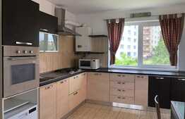 Apartament 3 camere, 88 mp, terasa, garaj, zona strazii Fagului