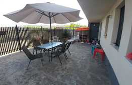 Apartament 3 camere, 57 mp, finisat si mobilat lux, terasa de 145mp, garaj, zona Romul Ladea