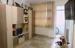 1 camera, decomandat, 33 mp., zona Cetatii