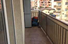 Apartament 2 camere, 54 mp, cu parcare, zona strazii Florilor