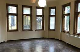 Apartament 4 camere, 140 mp, garaj, zona strazii Emil Racovita