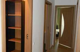 3 camere decomandat, terasa, garaj,  zona UMF