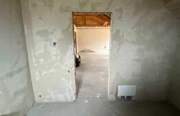 Apartament 3 camere, 92 mp, semifinisat, zona Eroilor