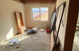 Apartament 3 camere, 82 mp, semifinisat, zona Eroilor