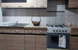 Apartament cu 3 camere, 70 mp, zona Piata Flora