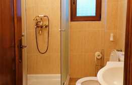 Parter de casa cu 2 camere, 90 mp, terasa si gradina de 80 mp, nou, zona strazii Eliade