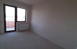 3 camere, etaj intermediar, debara, zona Sub Cetate