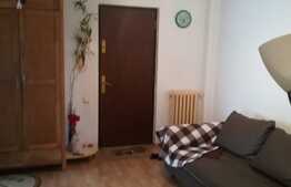 Apartament 2 camere, etaj intermediar, decomandat, zona Donath