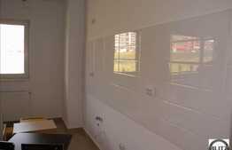 3 camere 78 mp cu gradina  de 82 mp.