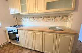 Apartament proaspat renovat, 2 camere decomandate, parter inalt, zona Calvaria