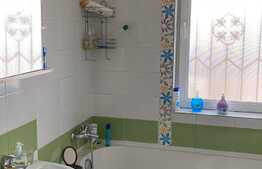 Apartament 51 mp, cu gradina 38 mp, loc de parcare, zona Eroilor